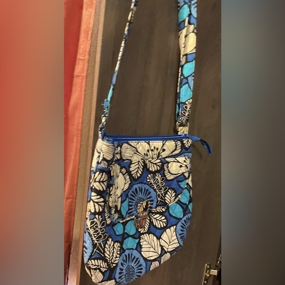 Vera Bradley Saddle Hipster Blue Bayou, EUC - Picture 6 of 9